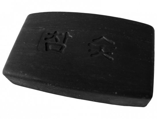 Mydło na bazie węgla drzewnego